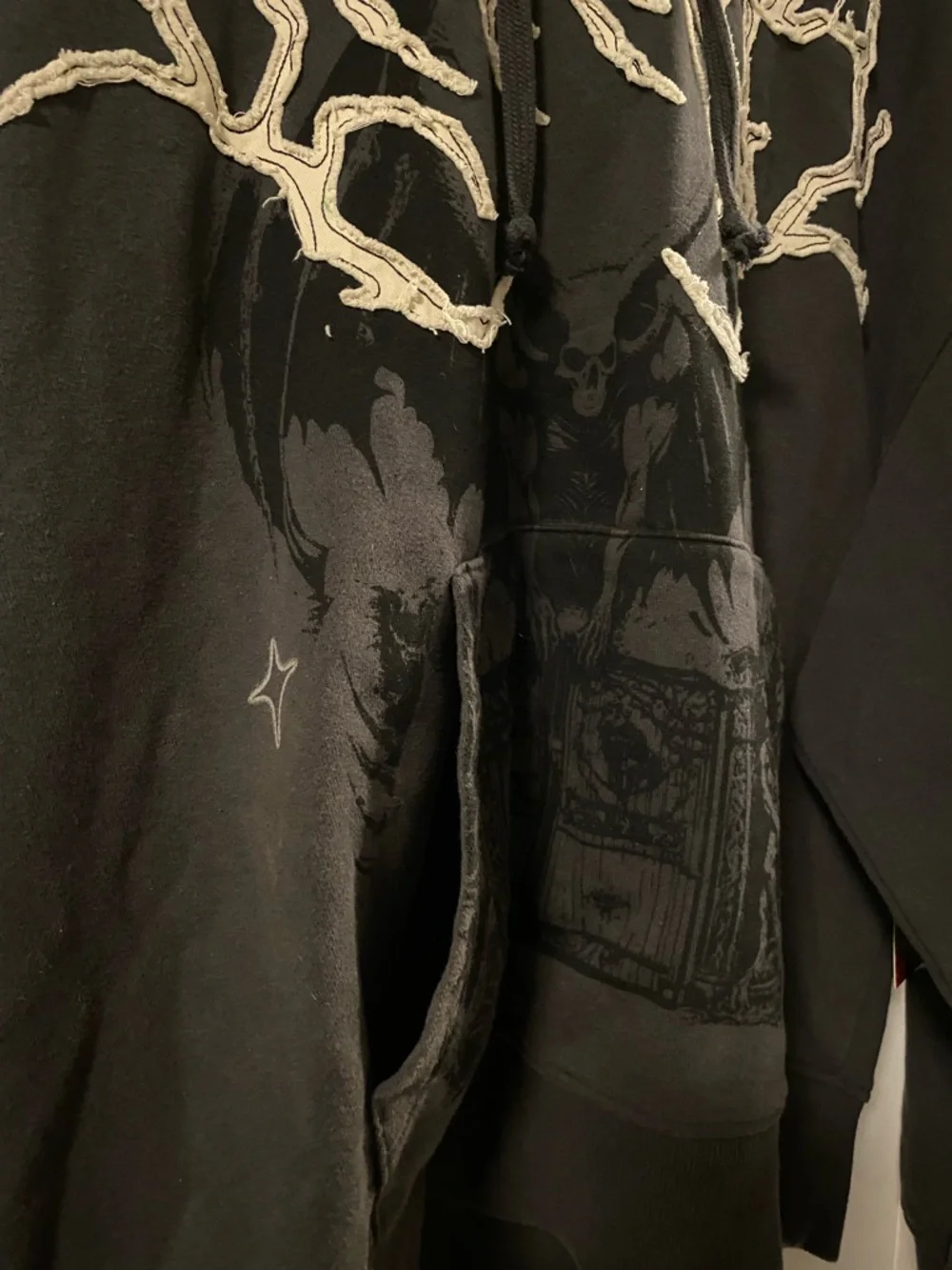 Men's VITRIOL THUNDER HOODIE (BLK) - Picture 12 of 14